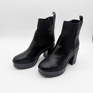 Yoki Yale Chunky Platform Ankle Boots Block Heel Pull On Black 7.5 NEW